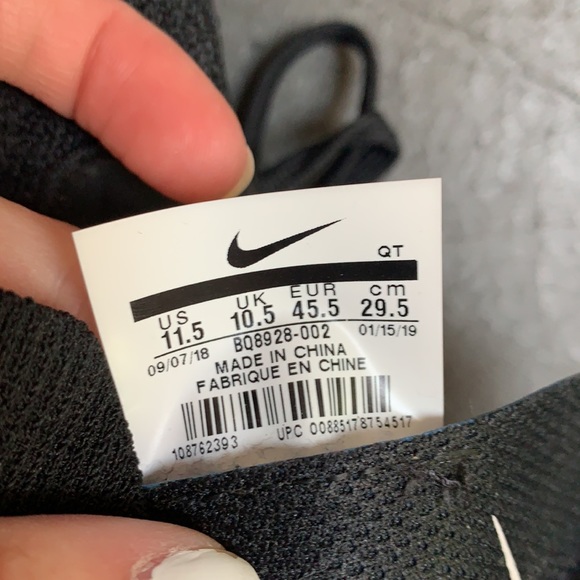 TWO pairs of Nike men’s running sneakers - Picture 3 of 6